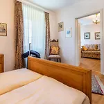 فندق Romantisches Zur Post 3*