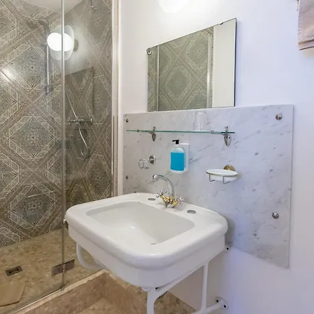 苏尔波斯特罗曼蒂克丝酒店 3*