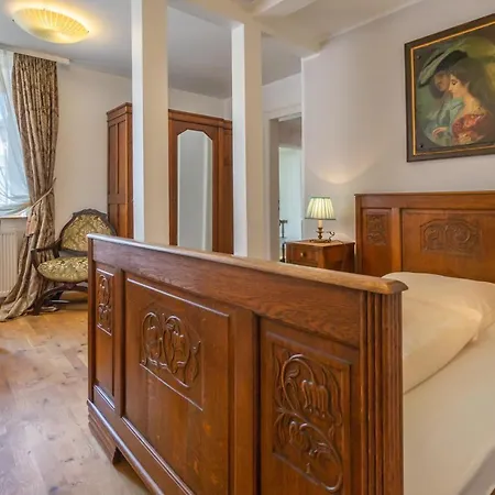 Romantisches Zur Post Hotel Brodenbach