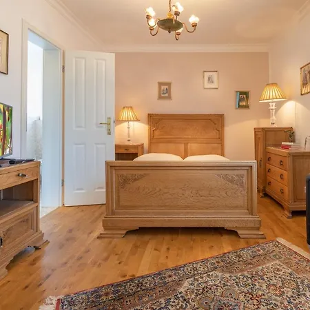 苏尔波斯特罗曼蒂克丝酒店