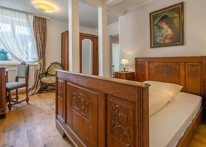 Romantisches Zur Post Hotel Brodenbach