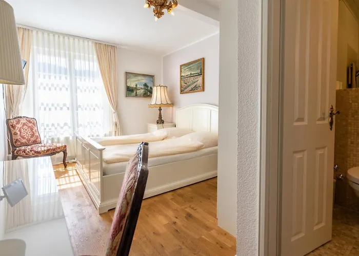 Romantisches Zur Post Brodenbach